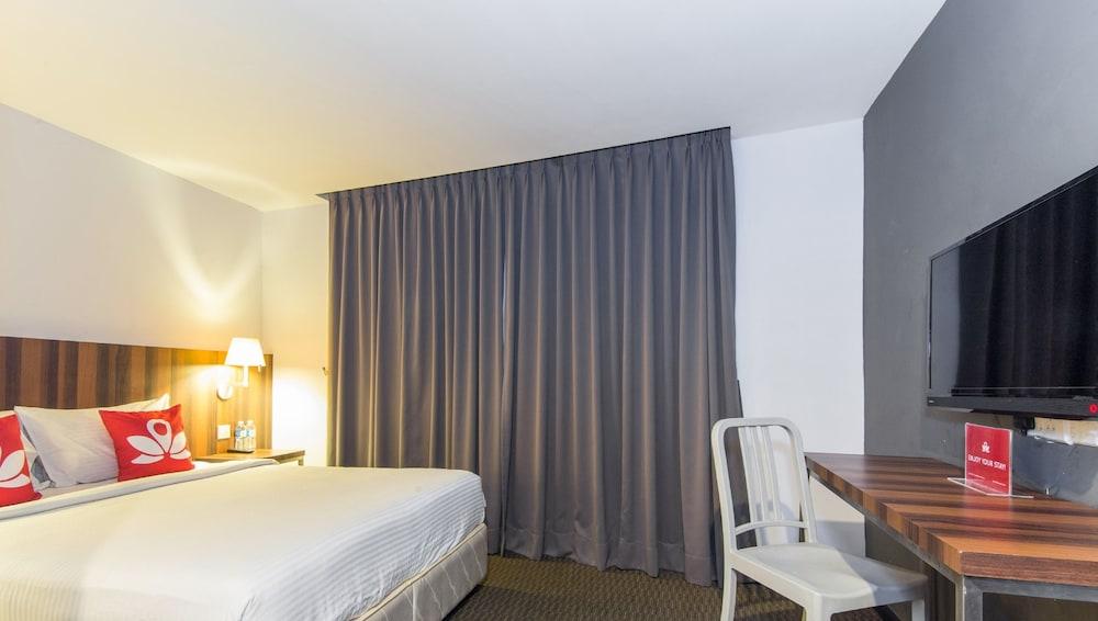 Zen Rooms Sakura Boutique Hotel Куала Лумпур Екстериор снимка