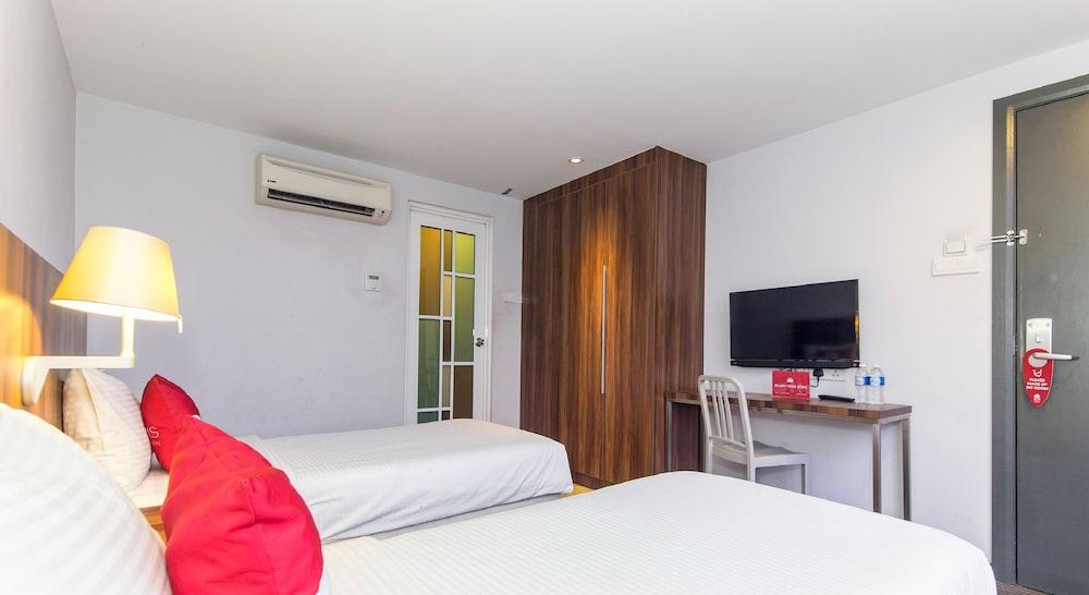 Zen Rooms Sakura Boutique Hotel Куала Лумпур Екстериор снимка