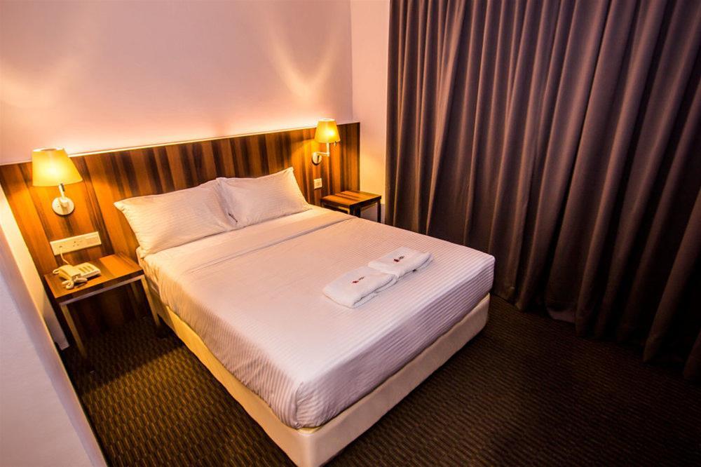 Zen Rooms Sakura Boutique Hotel Куала Лумпур Екстериор снимка